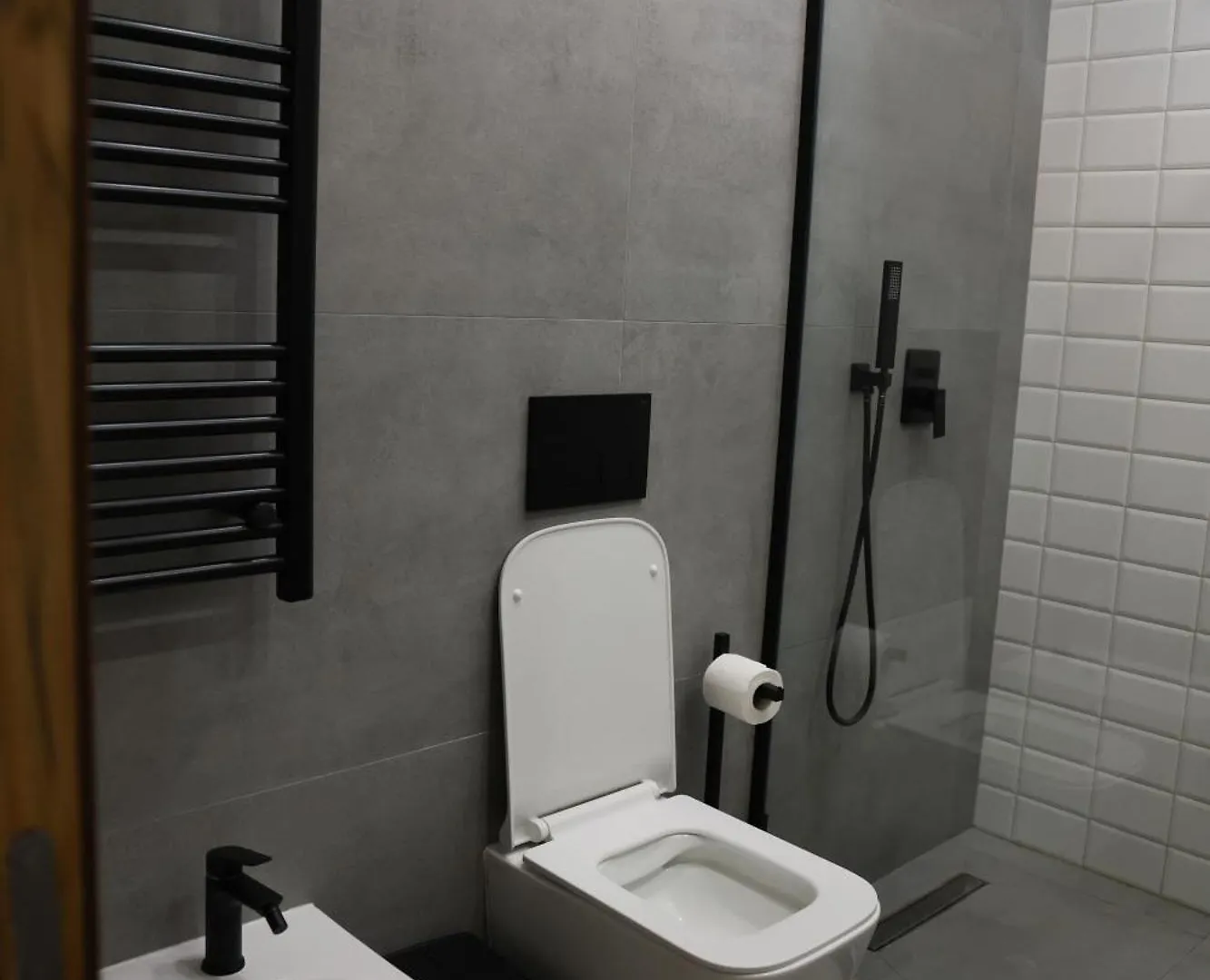 Sol Hotel Shkoder 4*,